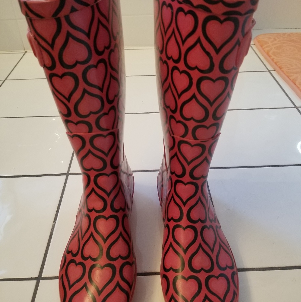 Pink hearted Rainboots
